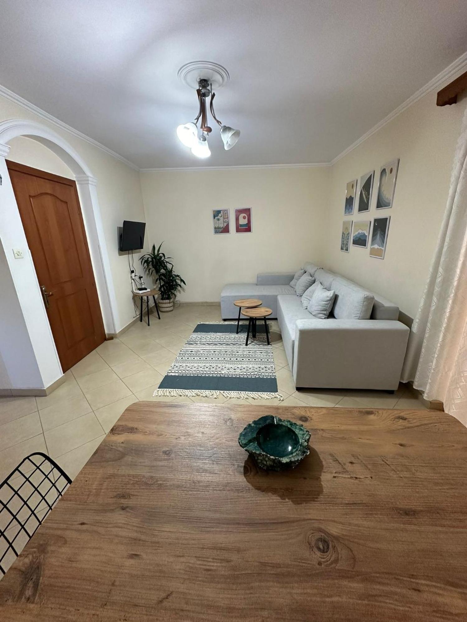 Boho Coastal Retreat Apartment ซารานเดอ ภายนอก รูปภาพ
