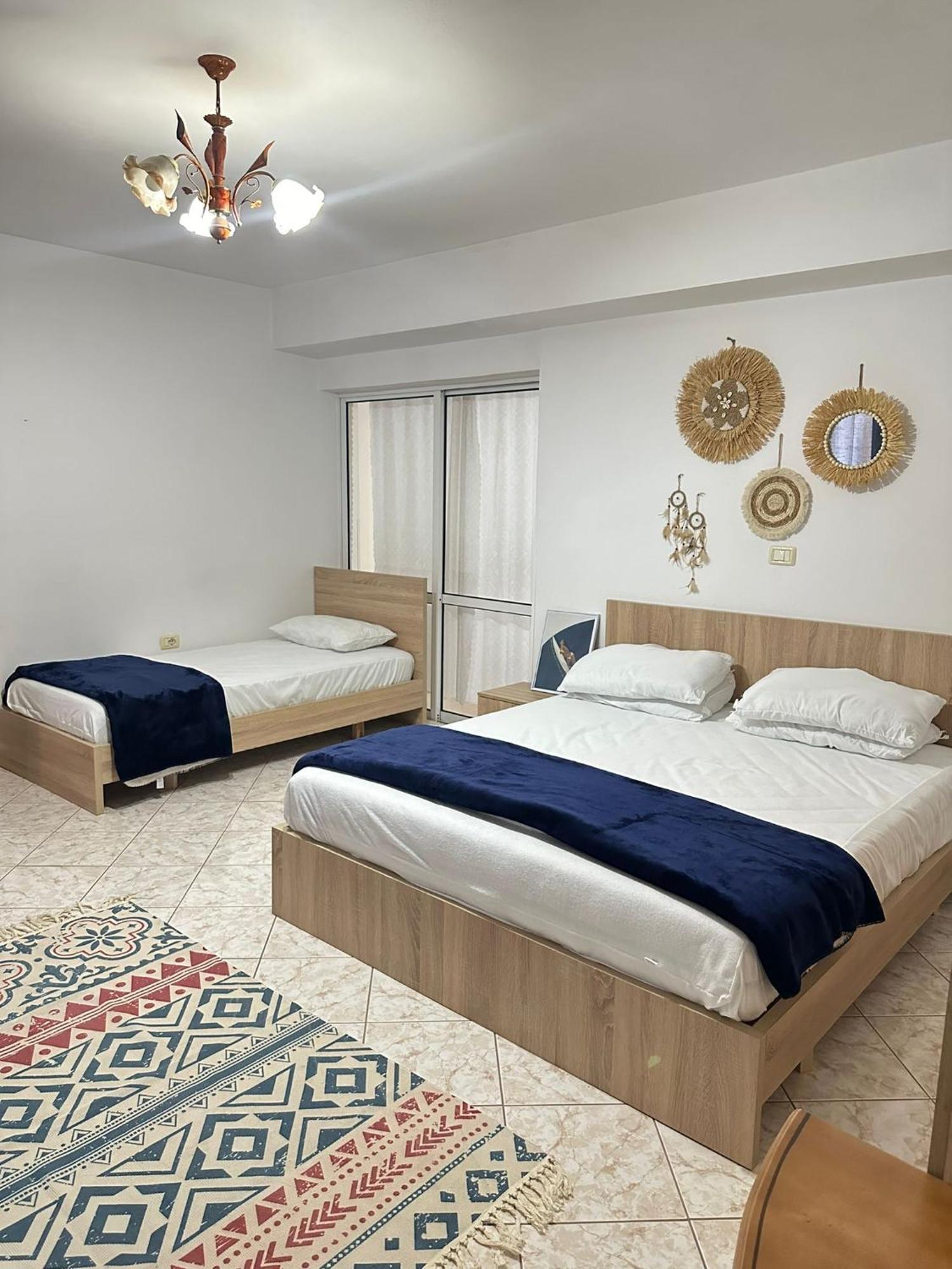 Boho Coastal Retreat Apartment ซารานเดอ ภายนอก รูปภาพ