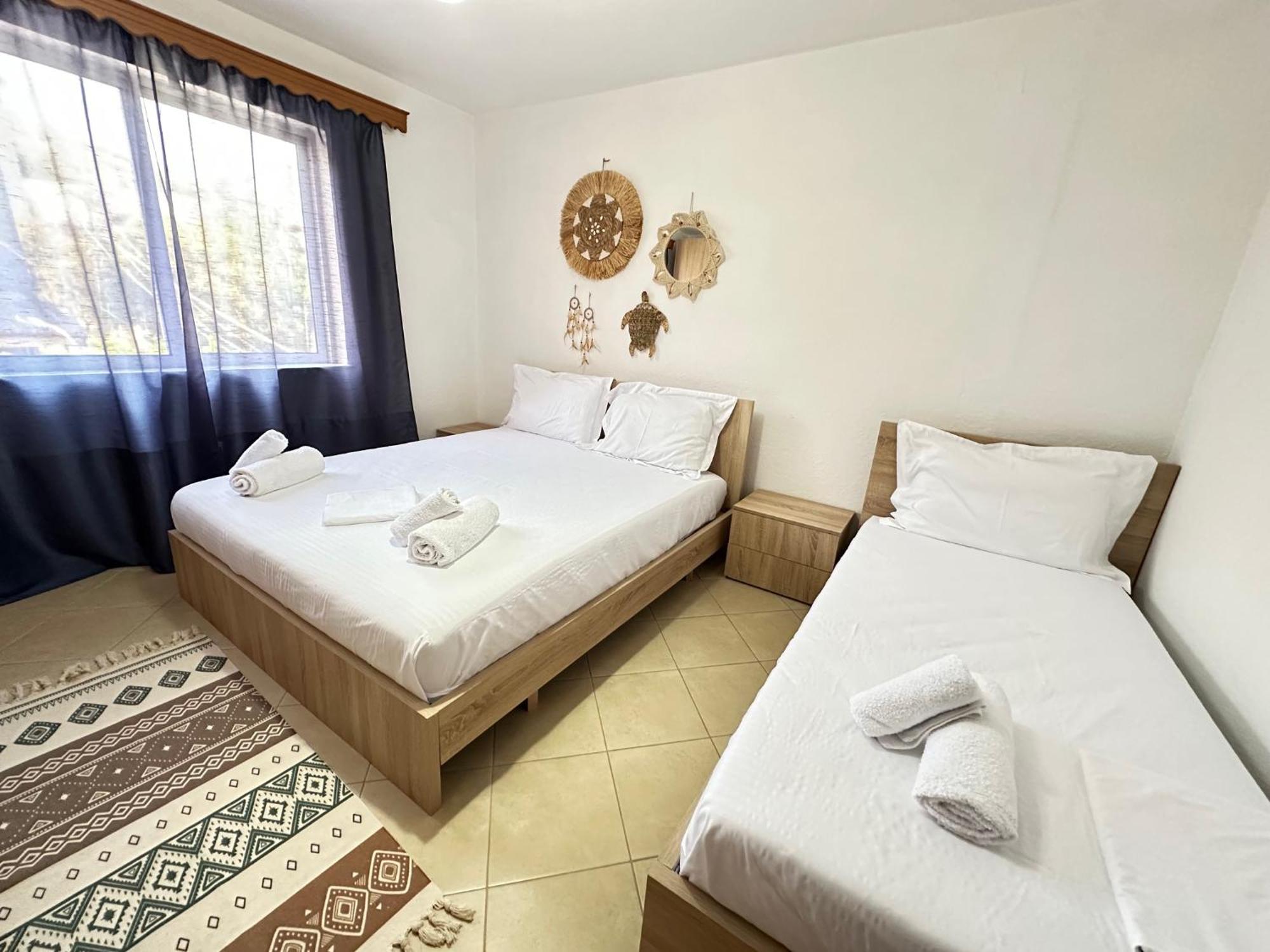 Boho Coastal Retreat Apartment ซารานเดอ ภายนอก รูปภาพ