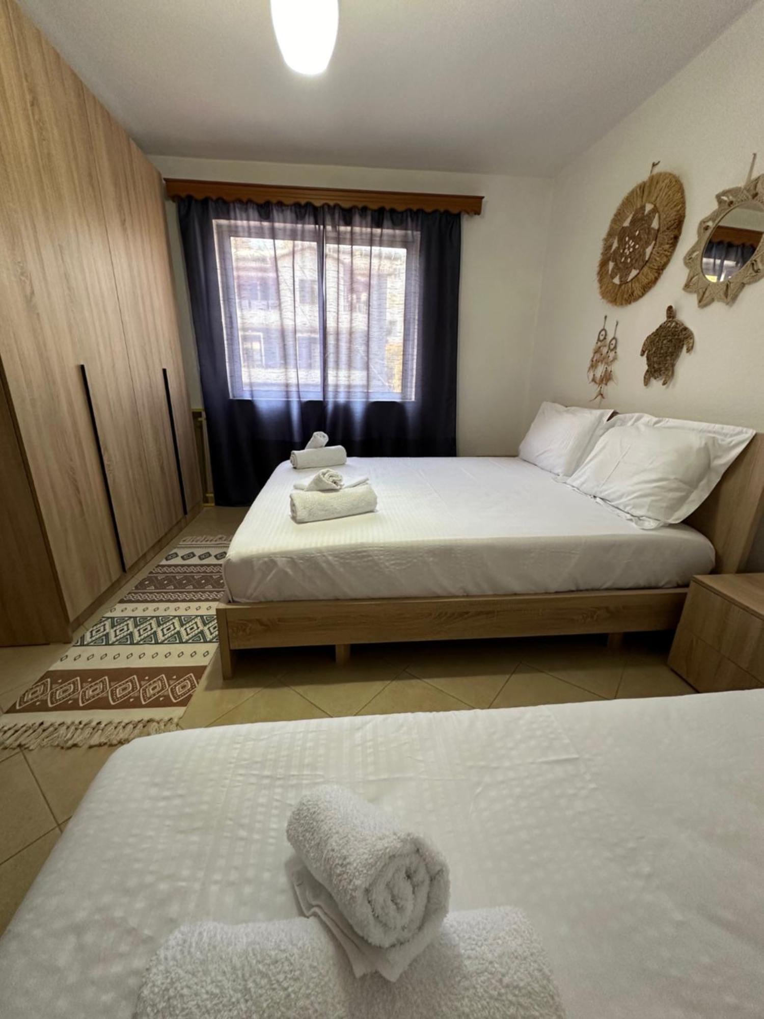 Boho Coastal Retreat Apartment ซารานเดอ ภายนอก รูปภาพ