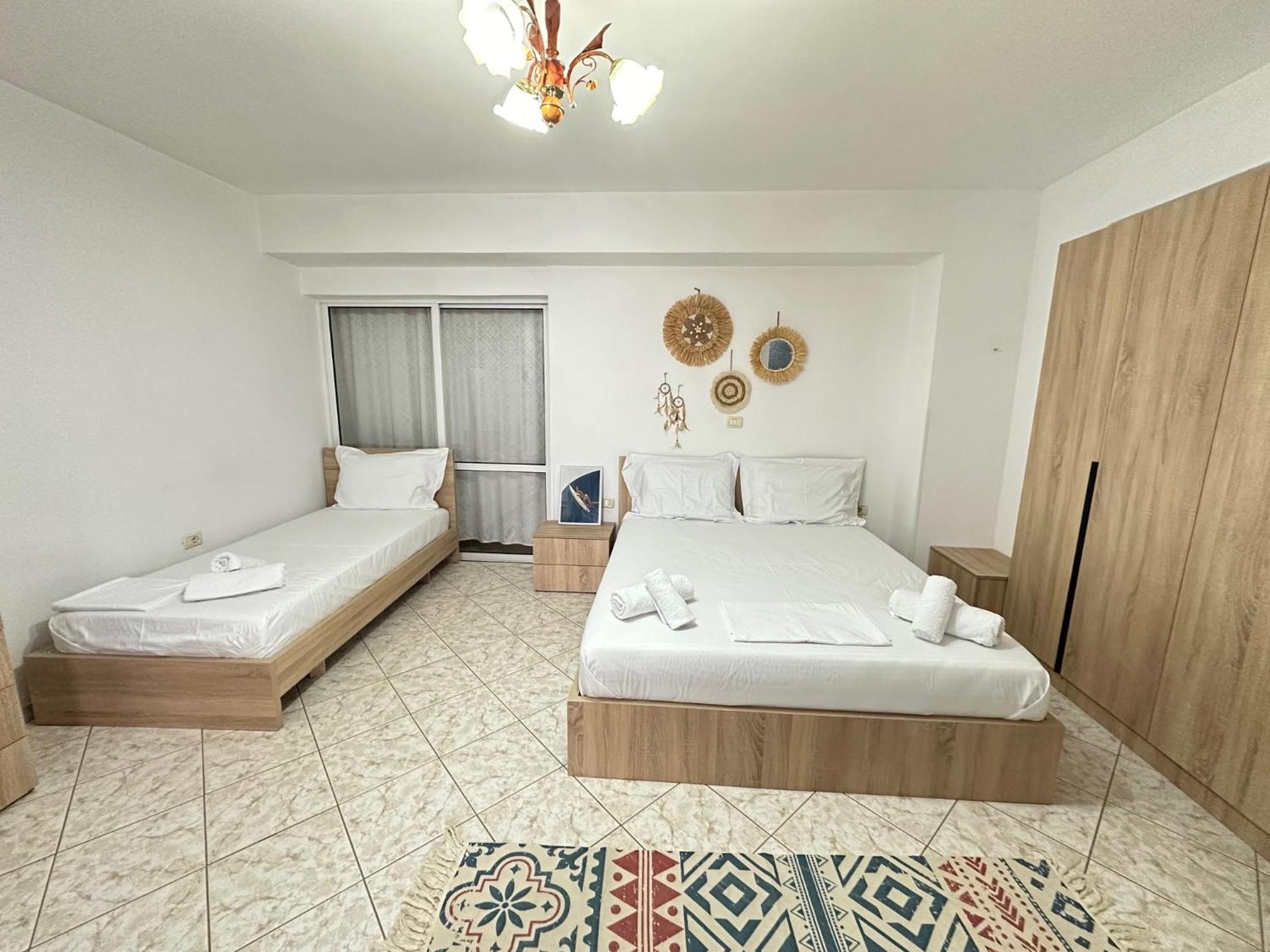 Boho Coastal Retreat Apartment ซารานเดอ ภายนอก รูปภาพ
