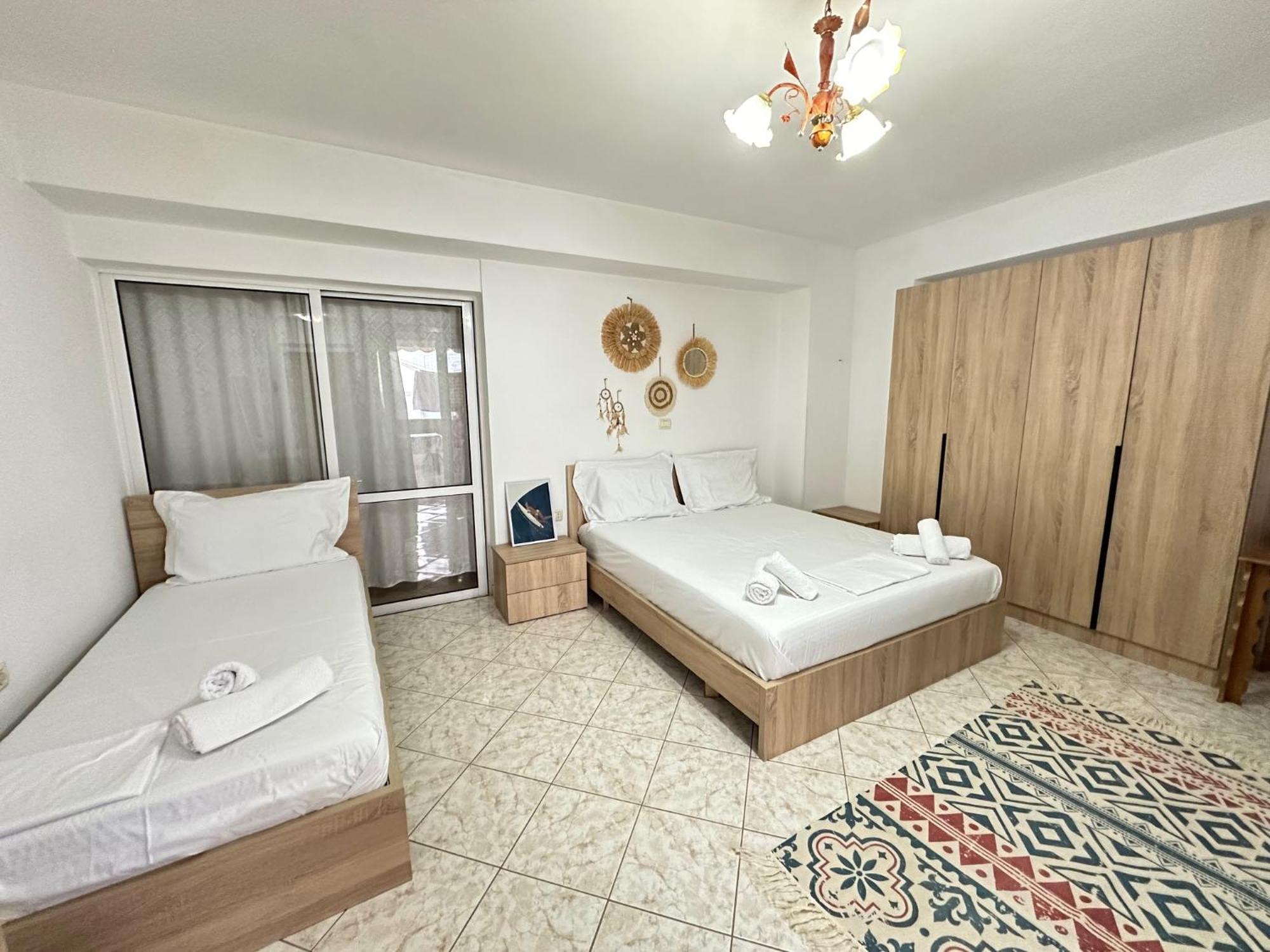 Boho Coastal Retreat Apartment ซารานเดอ ภายนอก รูปภาพ